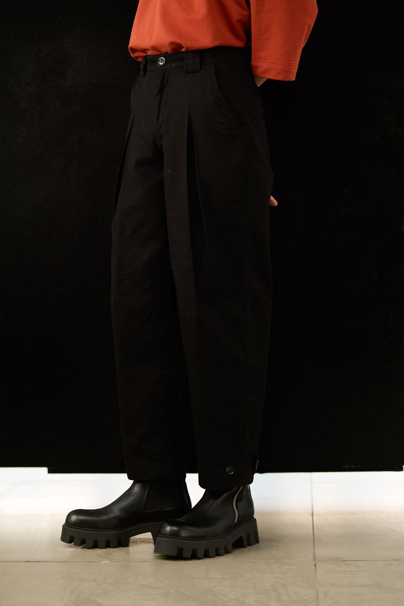 Twin Pleat Trousers - Black