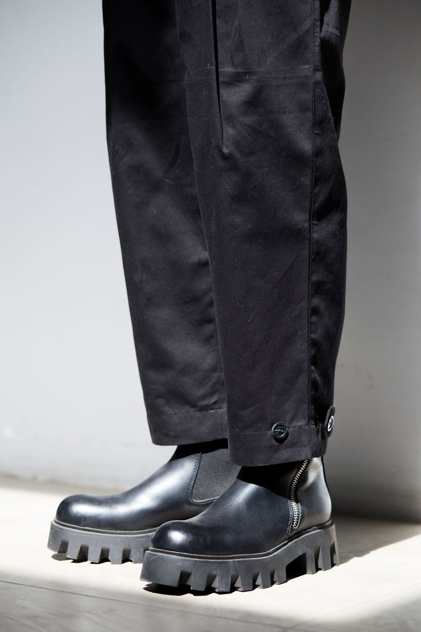 Twin Pleat Trousers - Black