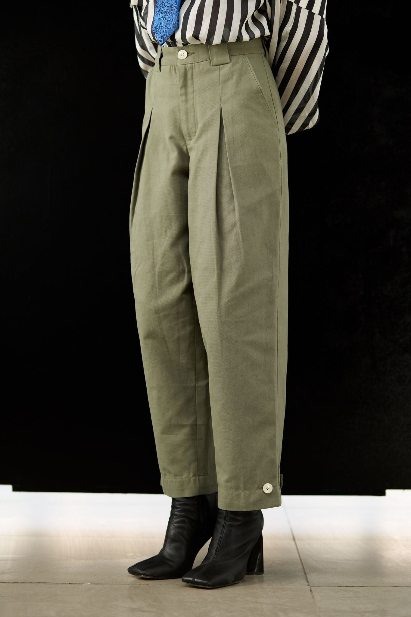 Twin Pleat Trousers - Green