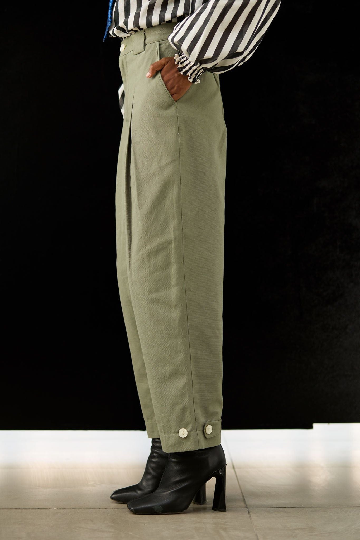 Twin Pleat Trousers - Green