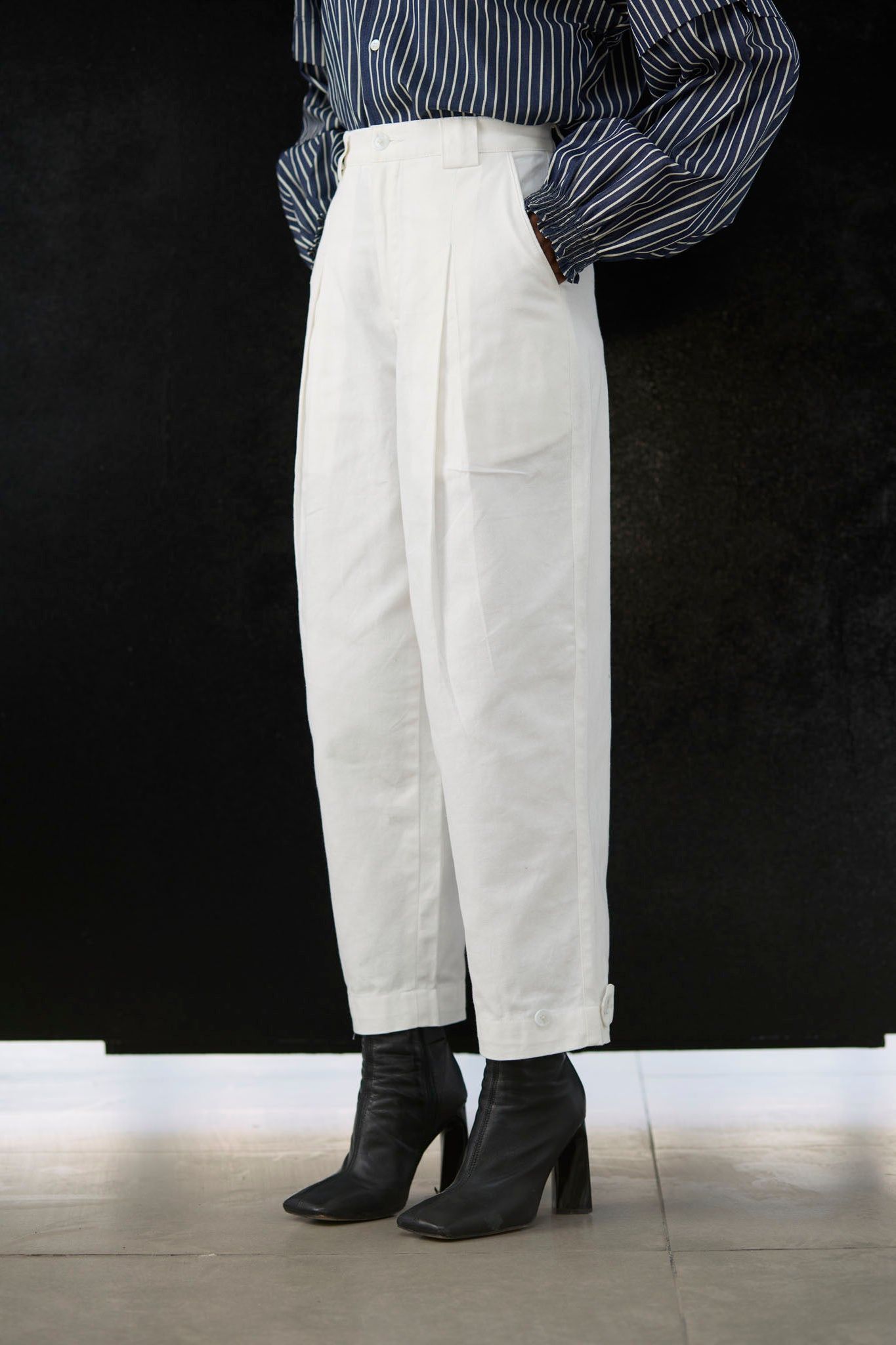 Twin Pleat Trousers - White