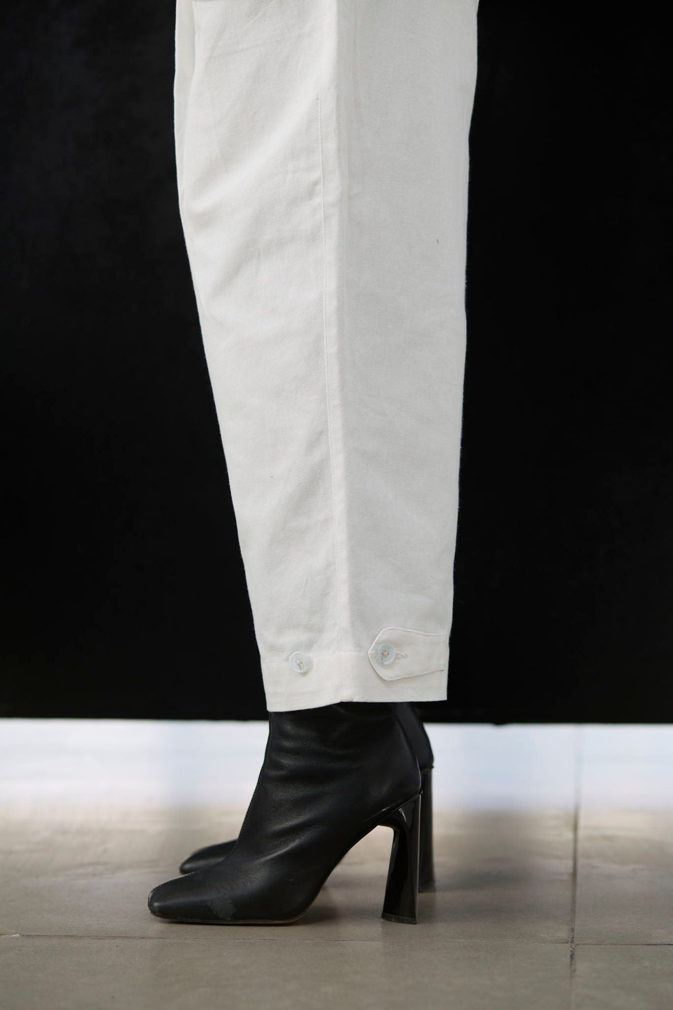 Twin Pleat Trousers - White