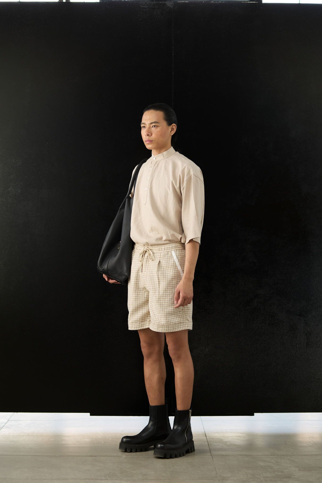 Workshop Shorts in Woven Sand