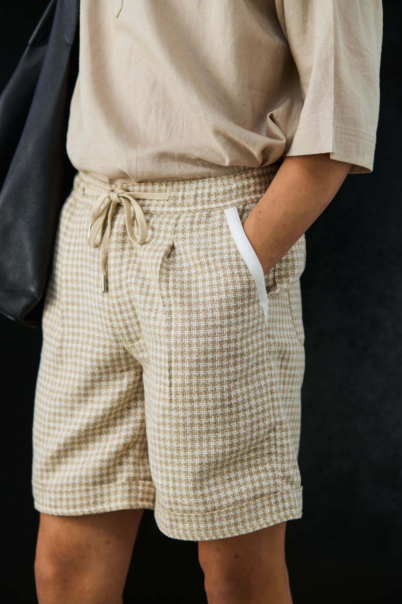 Workshop Shorts in Woven Sand