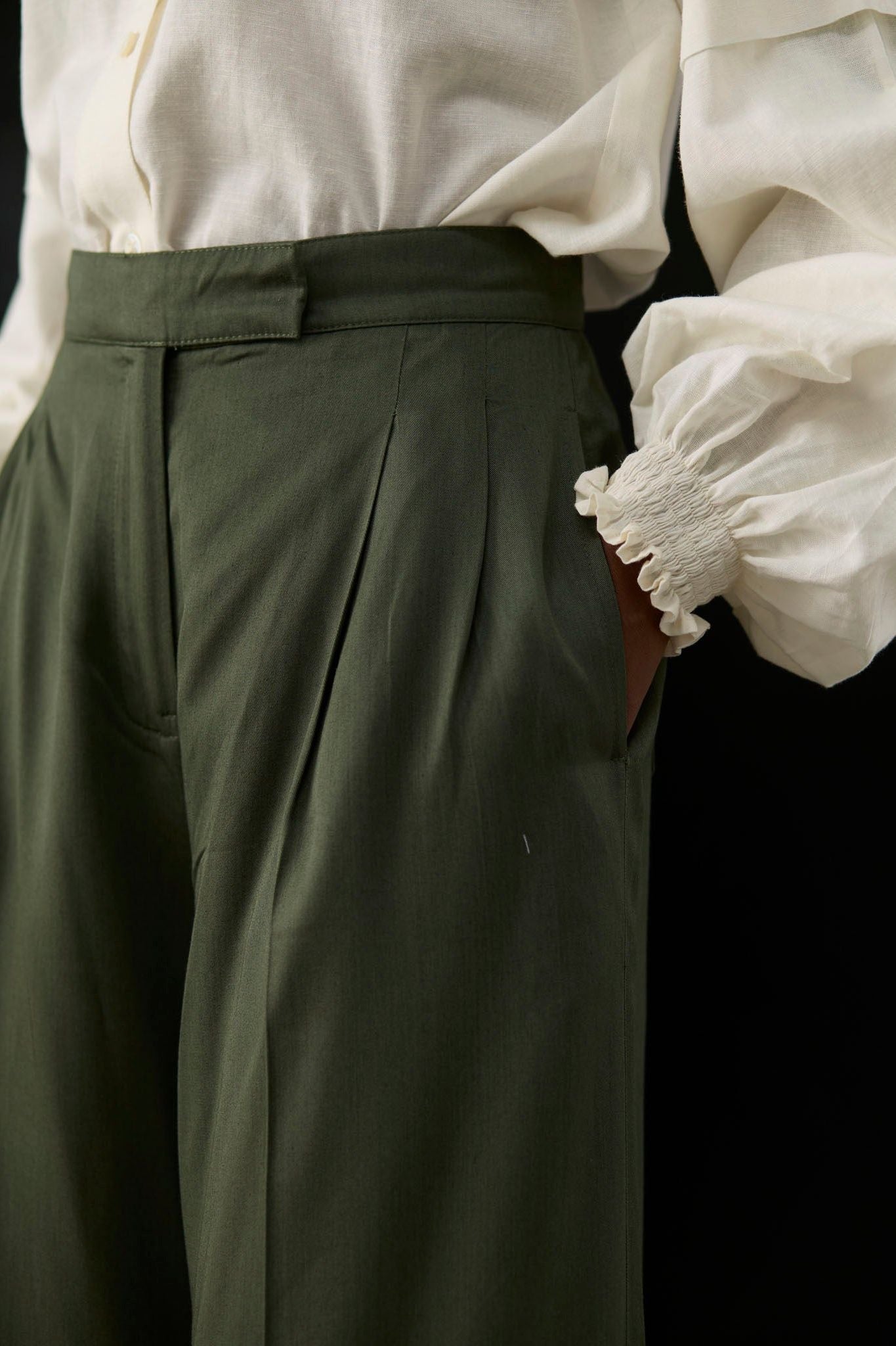 No. 08 Flared Trousers